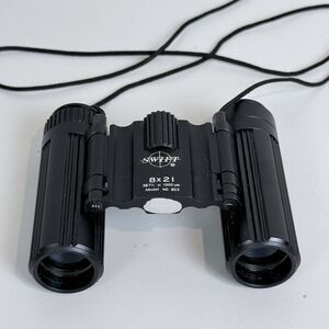 SWIFT Compact Binoculars 8 x 21 Fixed Focus Model 803